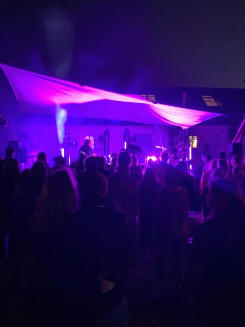 Tak for en fantastisk Lost Farm Festival 2025! ✨ Tak for at invitere os med, Steen og Jude @lostfarmfestival 💚

Det var en fornøjelse at samarbejde med @louifranorge som lavede flot lys!