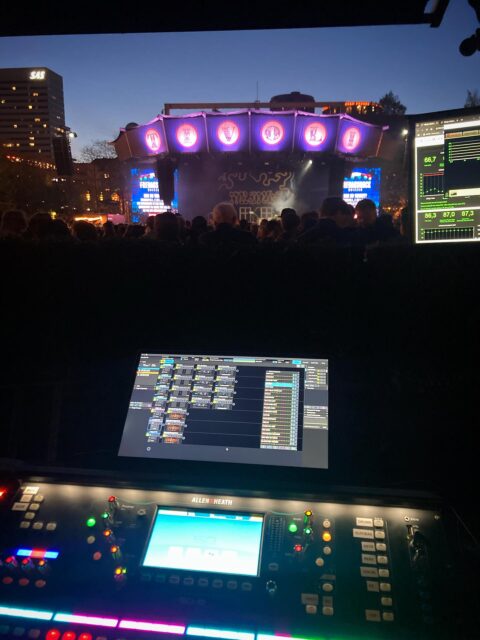 Tak til @augusthoeyen og band for en dejlig sommer og sensommer 🫶✨
Altid fedt at være på landevejen med jer ☀️

#festivalsommer #festivalseason #lydtekniker #lydoglys #koncert #allenandheath #allenandheathsq6 #liveprofessor2